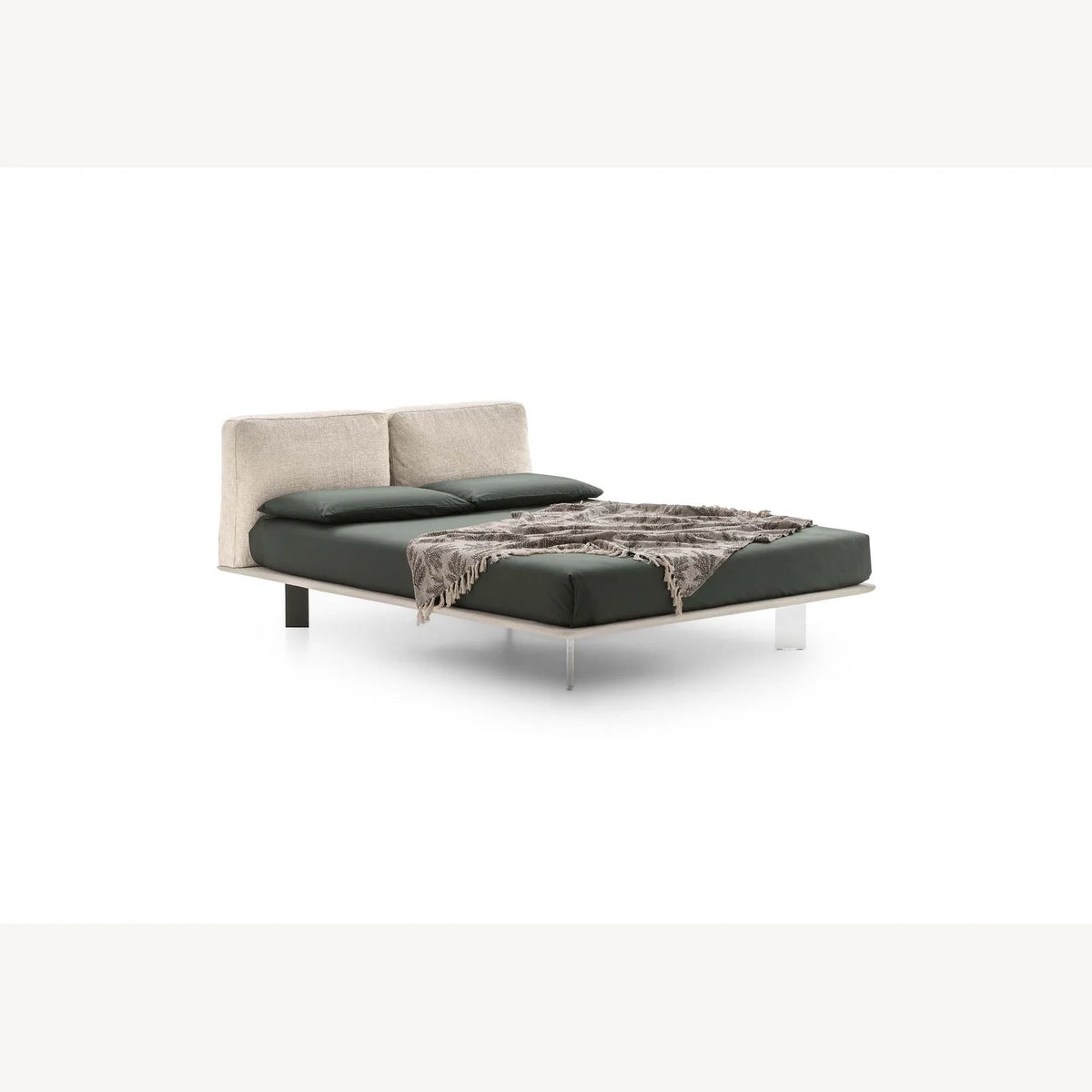 Lit LeComfort Fenice en vue trois-quarts
