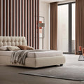 Lit LeComfort Guscio dans une chambre contemporaine