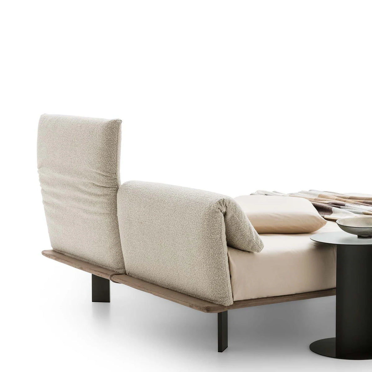 Détail de la tête de lit LeComfort Logan