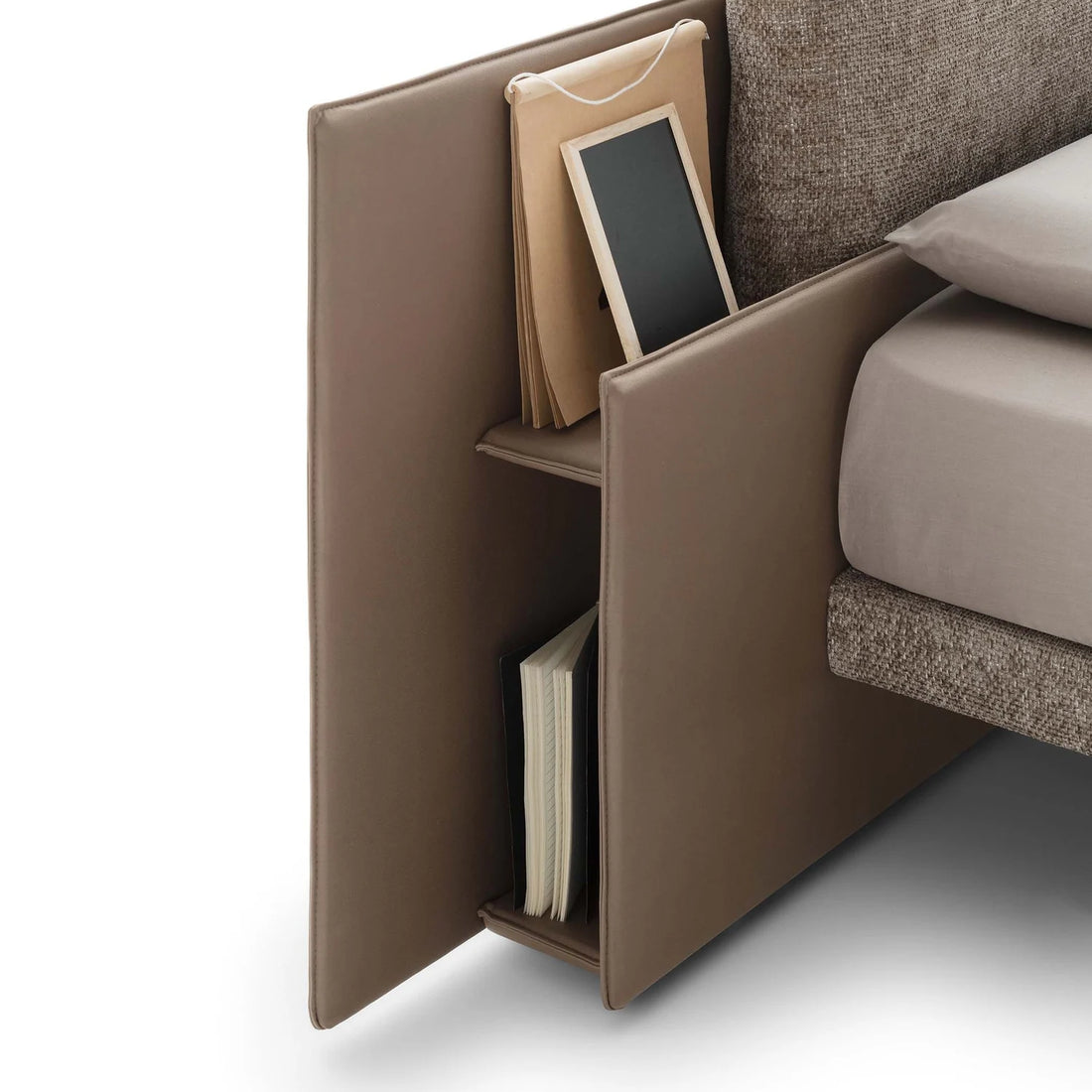 Lit LeComfort Opera dans une chambre contemporaine